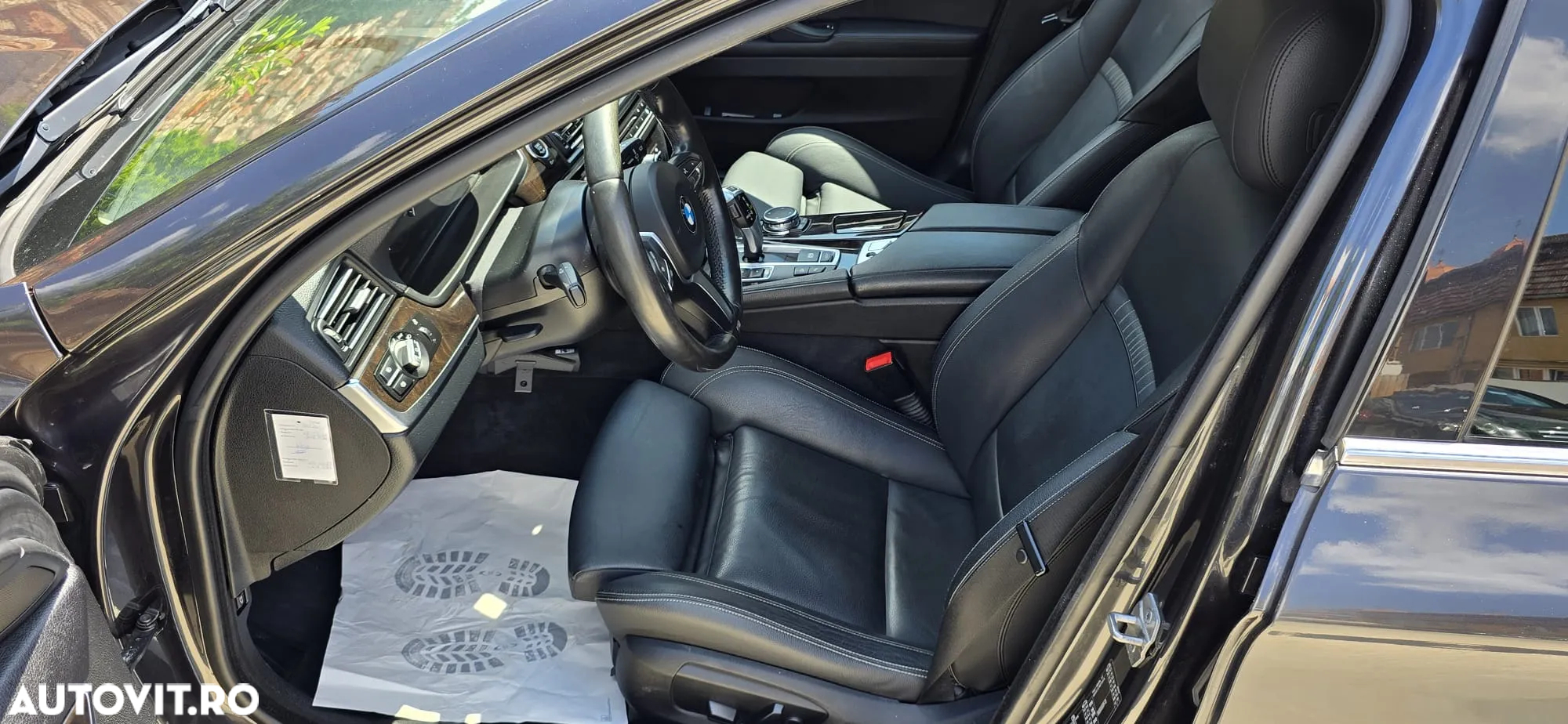 BMW Seria 5 520d xDrive Touring Aut. Luxury Line - 3