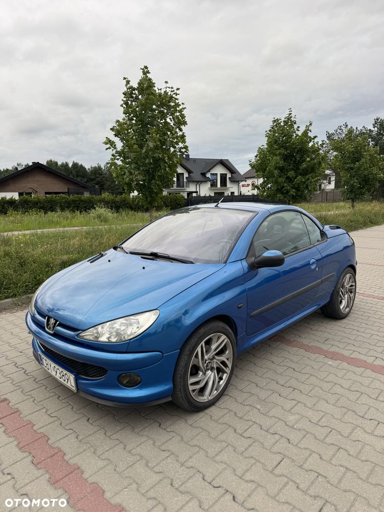Peugeot 206 CC - 2