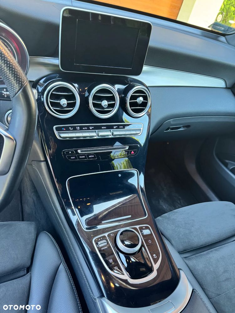 Mercedes-Benz GLC - 16