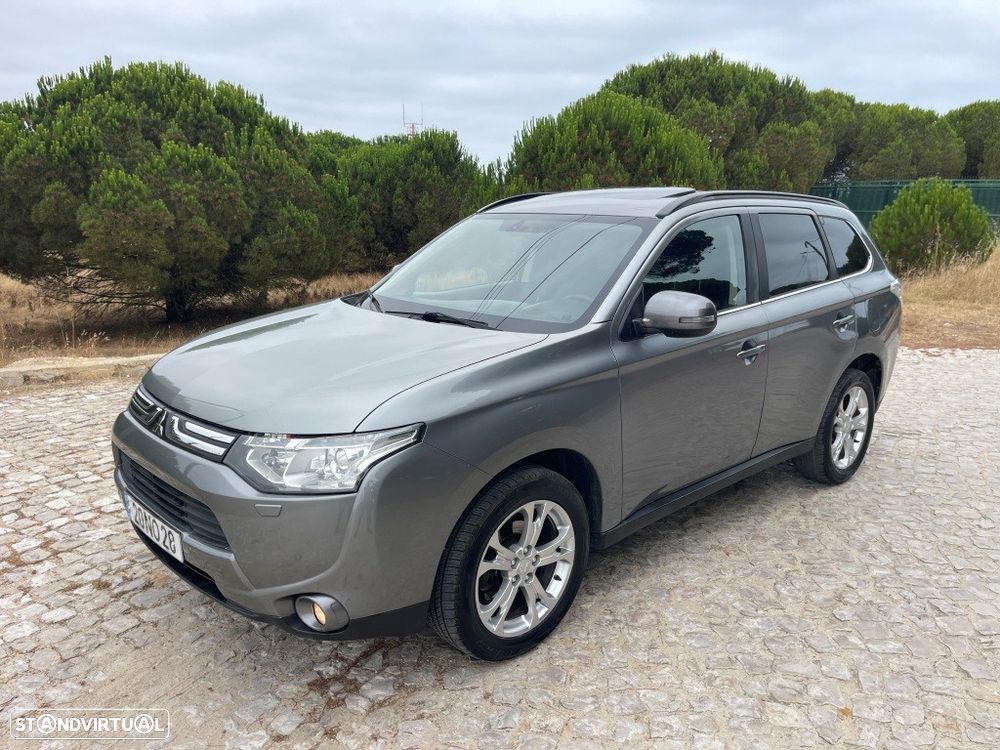 Mitsubishi Outlander 2.2 DI-D Instyle