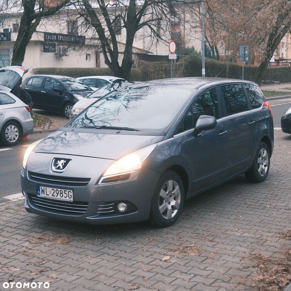 Peugeot 5008 - 1
