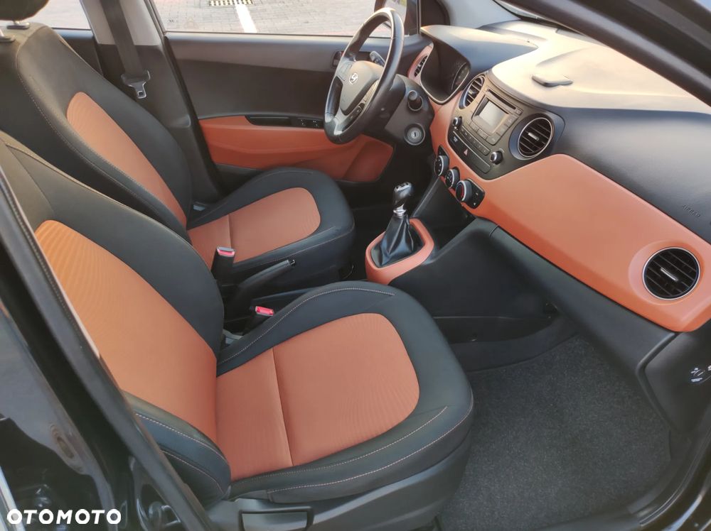 Hyundai i10 - 25