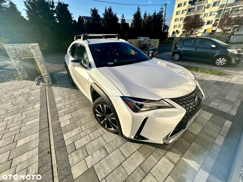 Lexus UX - 2