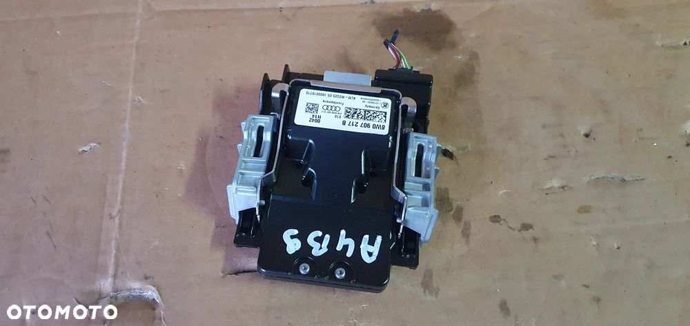 Kamera Asystent pasa ruchu Audi A4 B9 8W 8W0907217B - 1