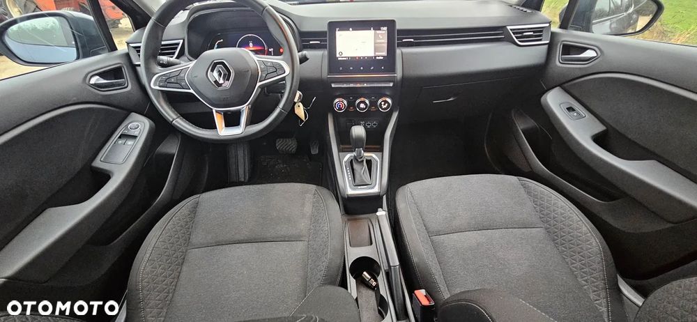 Renault Clio - 11
