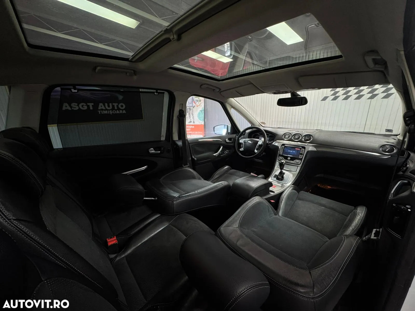 Ford S-Max - 16