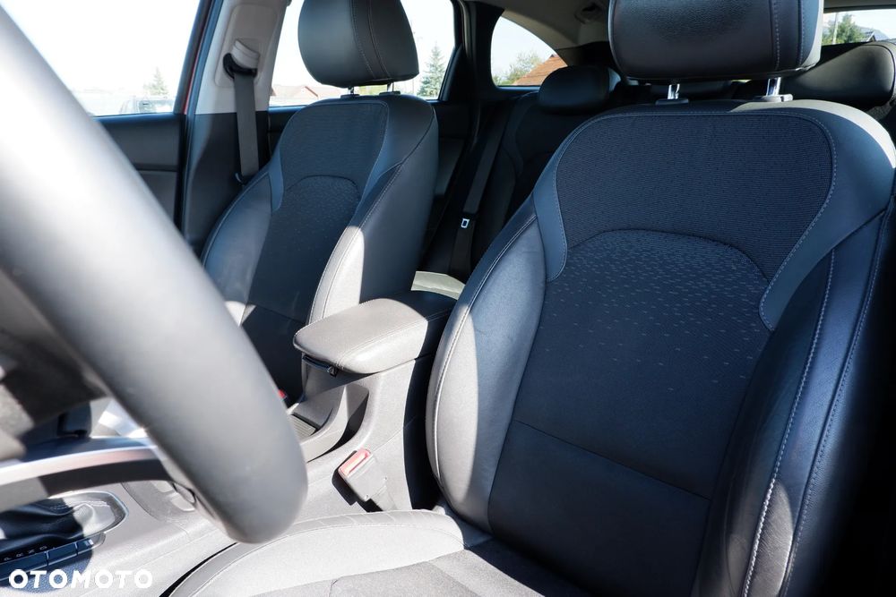 Hyundai i30 1.6 CRDI DCT Premium - 26