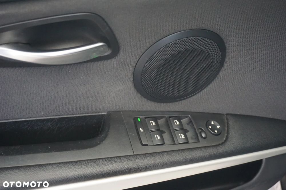 BMW Seria 3 318i Edition Sport - 18