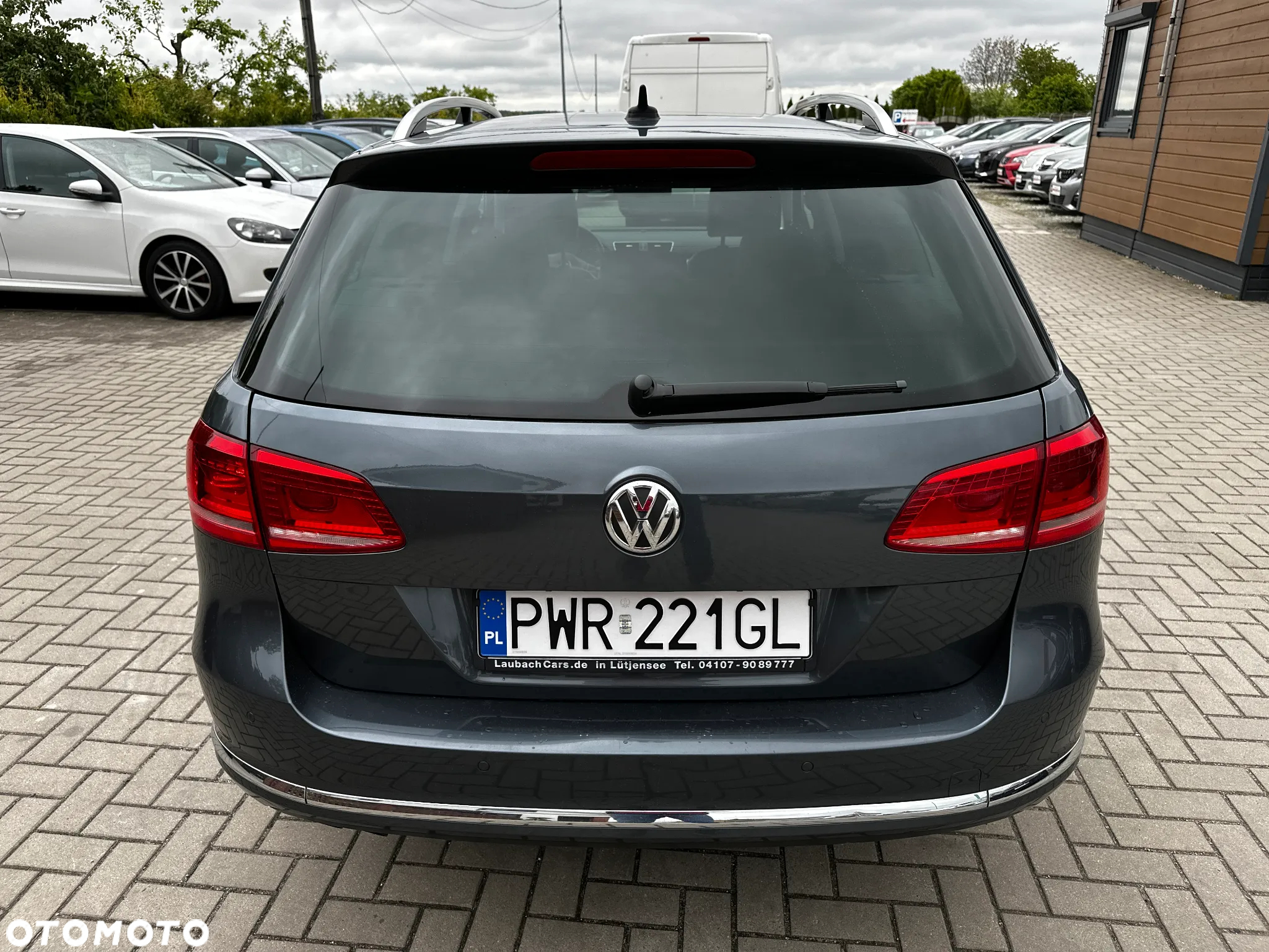 Volkswagen Passat - 36