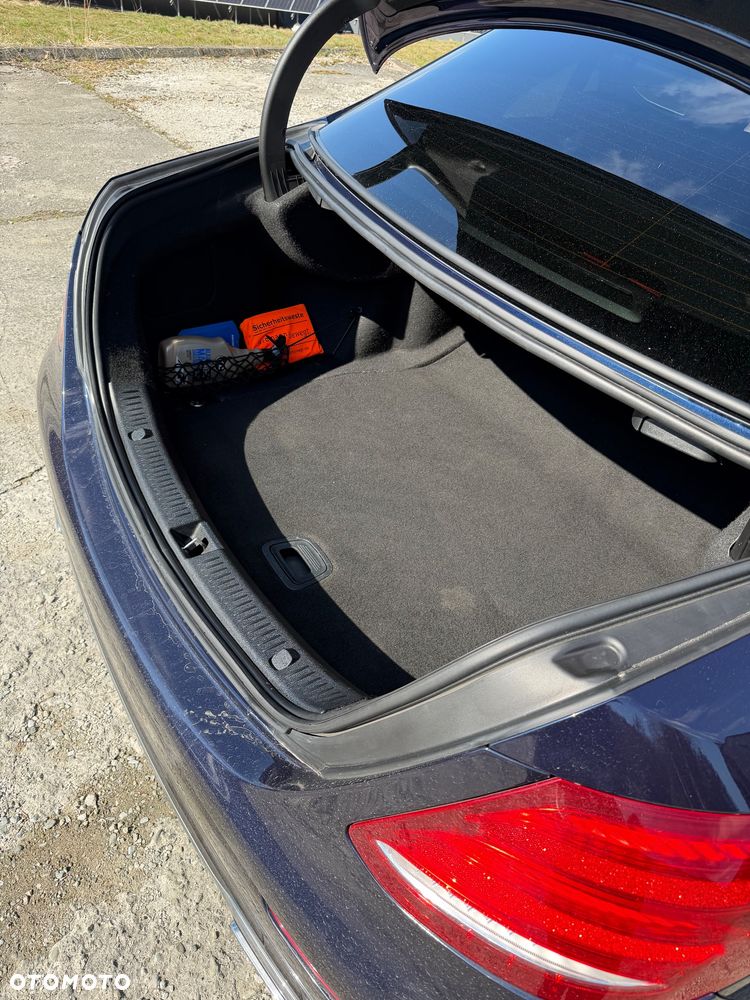 Mercedes-Benz Klasa E 220 d 4-Matic Business Edition 9G-TRONIC - 17