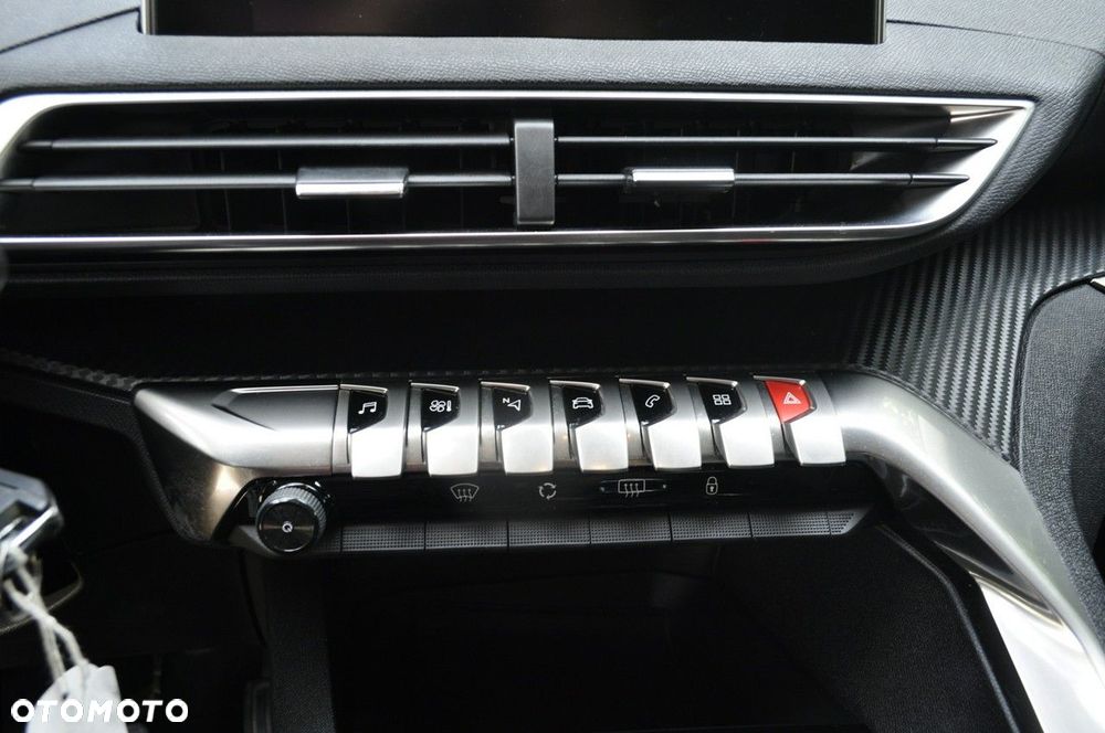 Peugeot 3008 2.0 BlueHDi Active S&S - 11