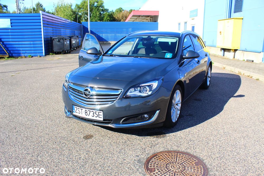 Opel Insignia - 32