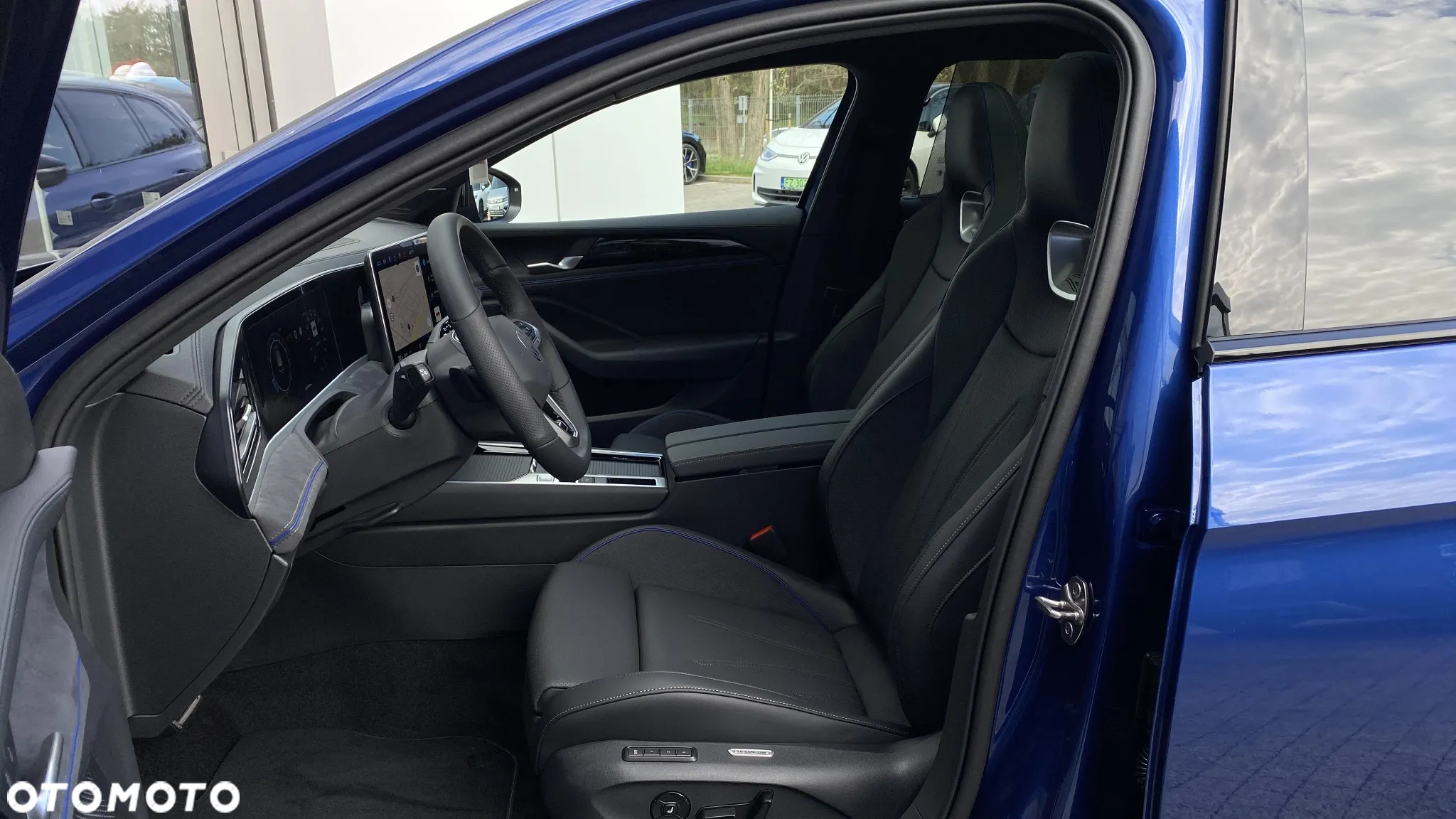 Volkswagen Passat 2.0 TSI R-Line Plus DSG - 21