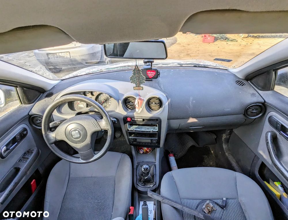 Seat Ibiza III 1.2 benz 47kw 2002 L57W na części - 8