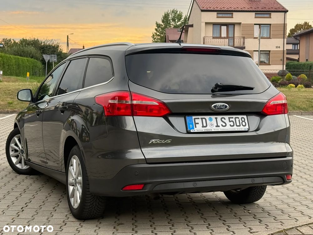 Ford Focus 1.5 EcoBlue Start-Stopp-System TITANIUM - 6