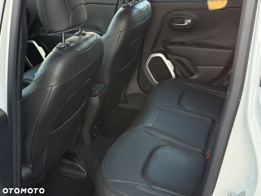 Jeep Renegade 1.4 MultiAir Limited - 26