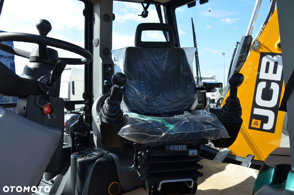 JCB 3CX PRO 2024-25r / SILNIK 4,8L 110km / DUAL DRIVE / 223 mth ! / KLIMA / SZYBKOZŁĄCZE / DWUKIERUNKOWA INSTALACJA / POWERSLIDE / SKARPÓWKA UCHYLNA / 20" - 22