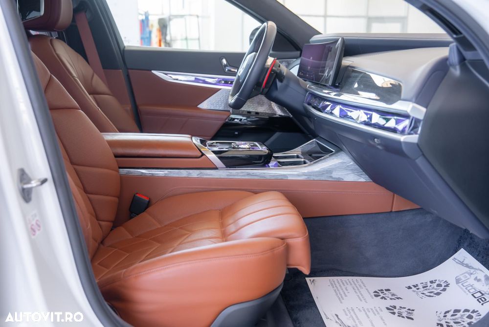 BMW Seria 7 750e xDrive AT PHEV - 23