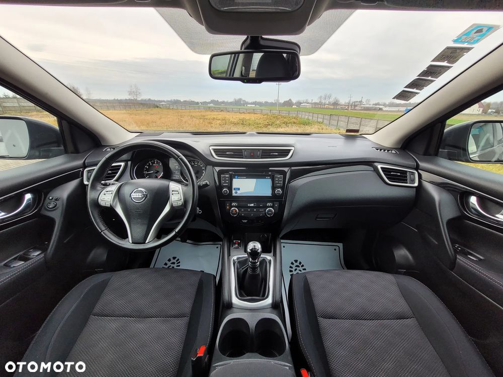 Nissan Qashqai 1.2 DIG-T N-Vision - 21