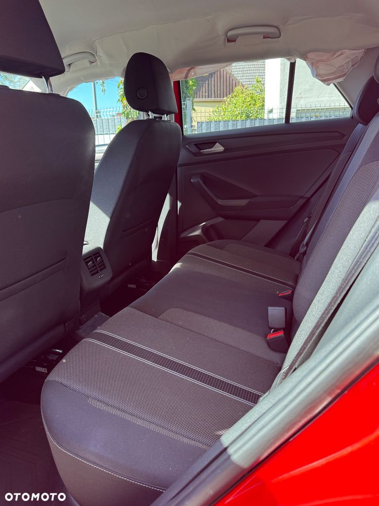 Volkswagen T-Roc 1.0 TSI OPF - 11