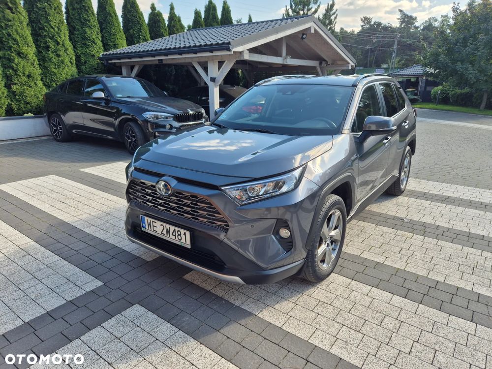 Toyota RAV4 - 8