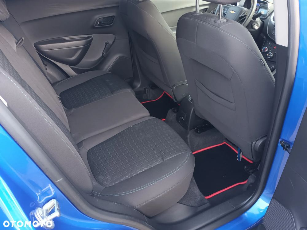 Chevrolet Trax 1.4T AWD LS+ - 23
