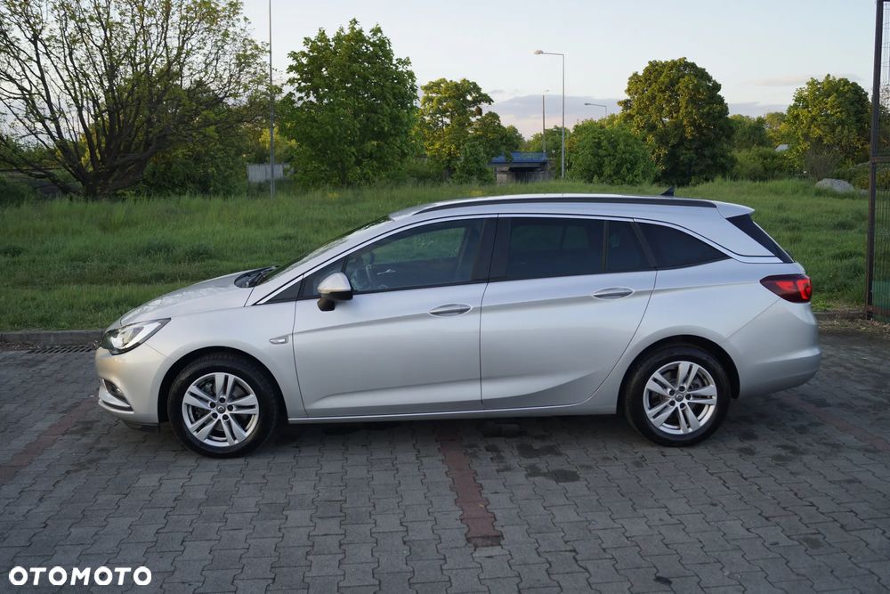Opel Astra - 8