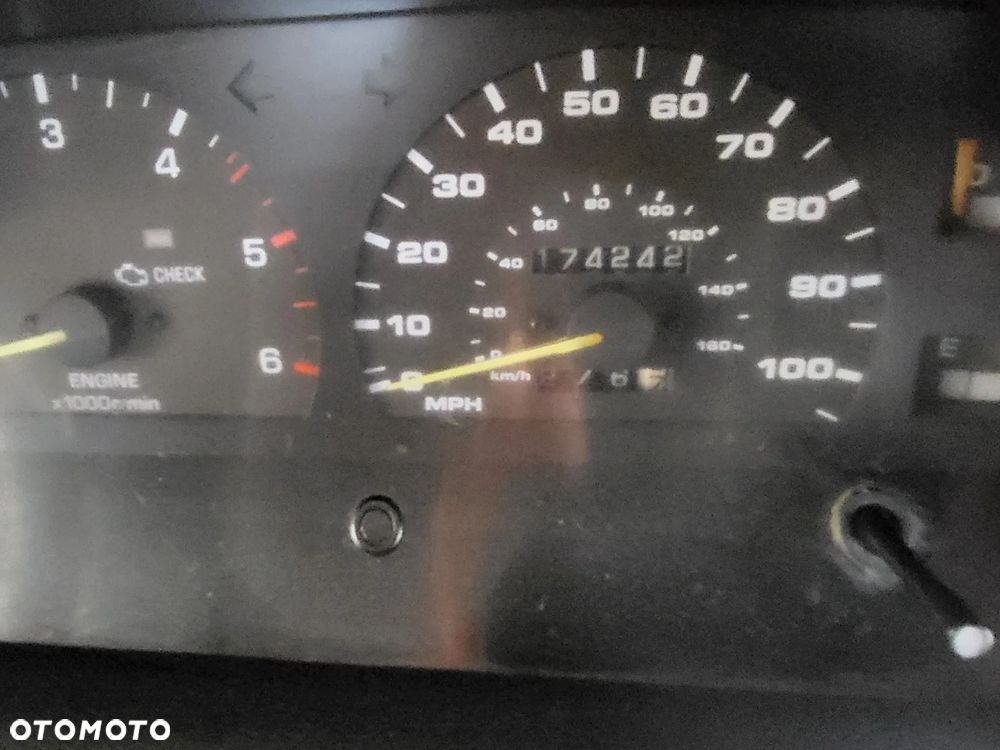 Toyota Land Cruiser - 5