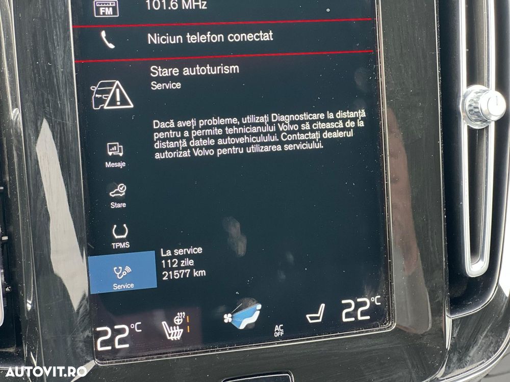 Volvo XC 40 B4 AT8 Mild Hybrid Momentum Pro - 22