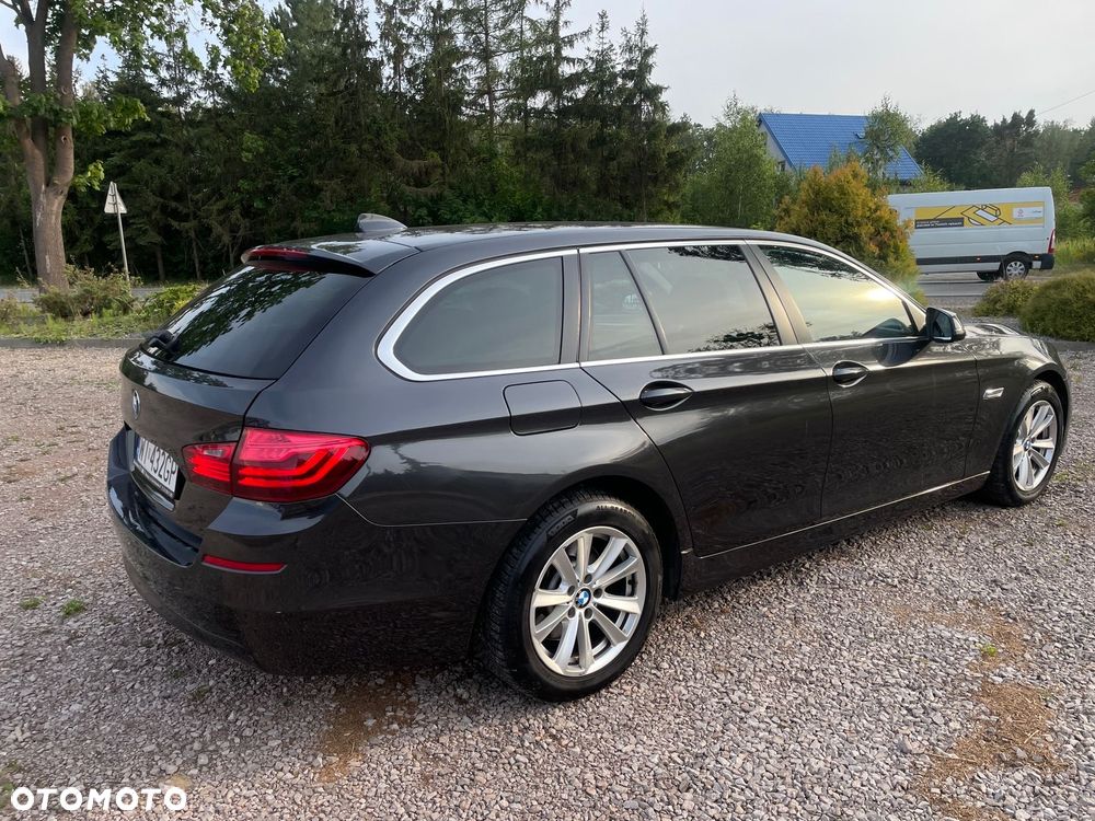 BMW Seria 5 520d Sport-Aut - 4