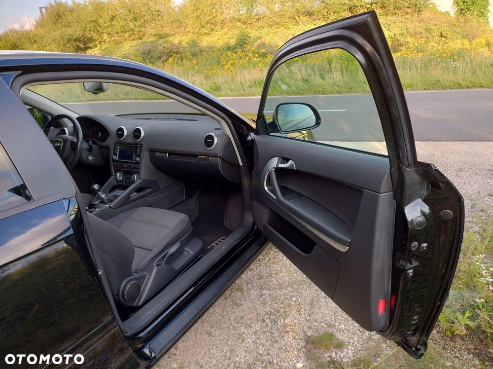 Audi A3 3-drzwiowe 1.4T FSI Attraction - 19