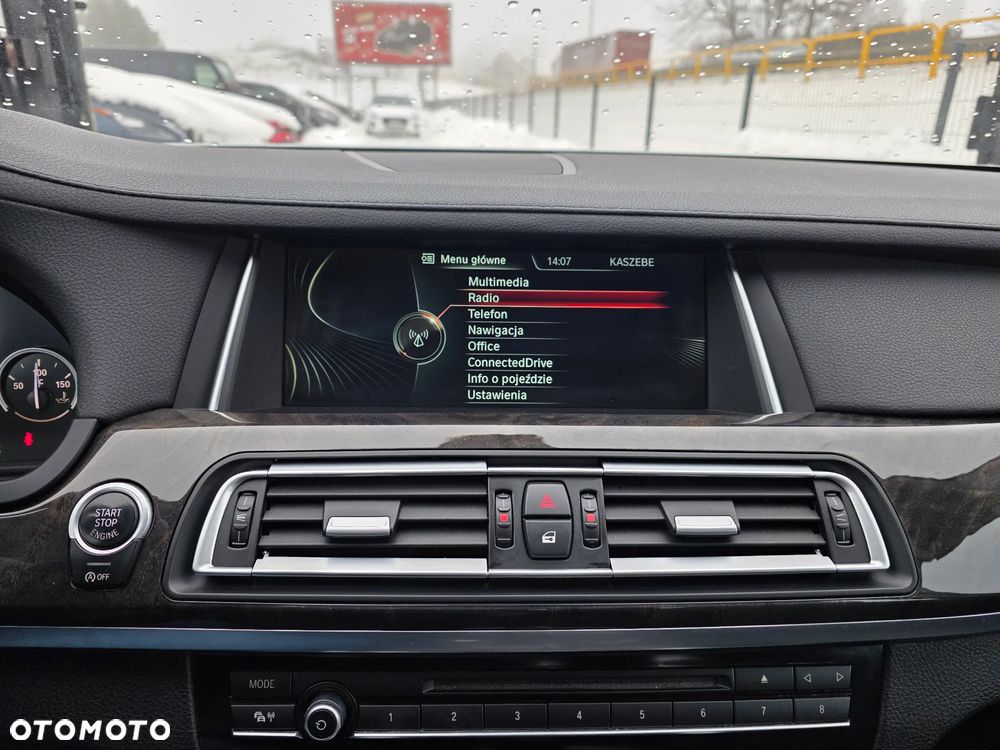 BMW Seria 7 740d xDrive - 14
