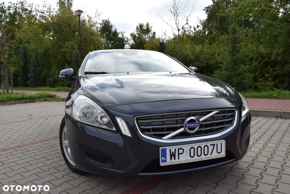 Volvo V60 D2 Edition - 14