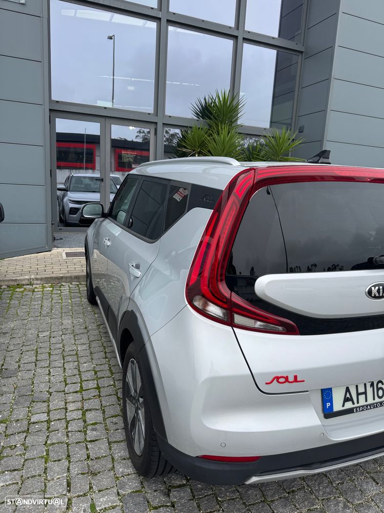 Kia e-Soul 64kWh - 3