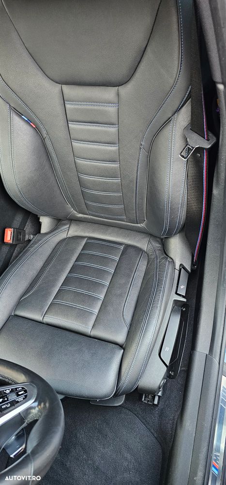 BMW Seria 3 330e Touring xDrive Aut. M Sport - 19