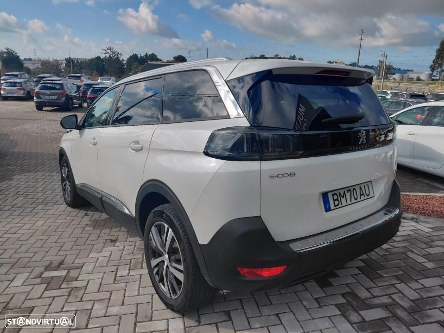 Peugeot 5008 - 2