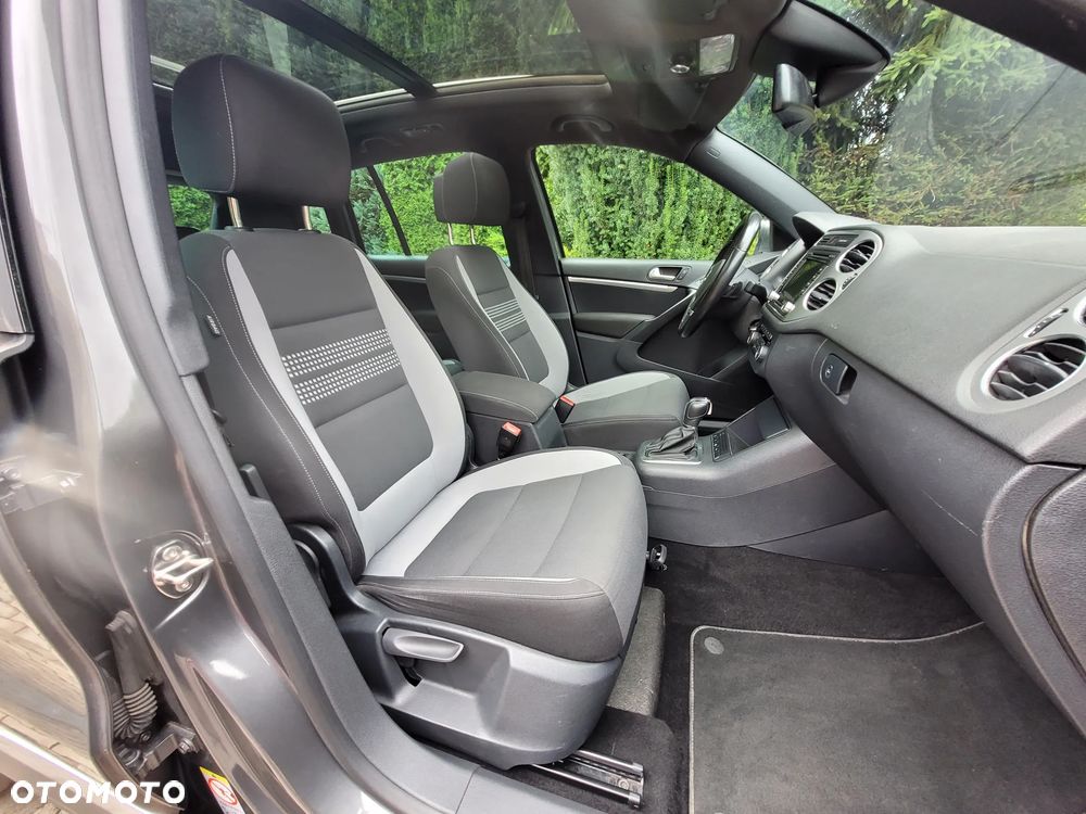 Volkswagen Tiguan 2.0 TDI DPF 4Motion BlueMotion Technology DSG Cup Track & Style - 25