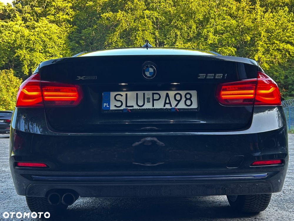 BMW Seria 3 328i xDrive - 5