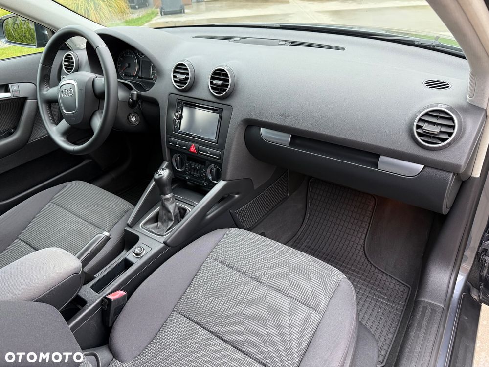 Audi A3 Sportback 1.6 Attraction - 14