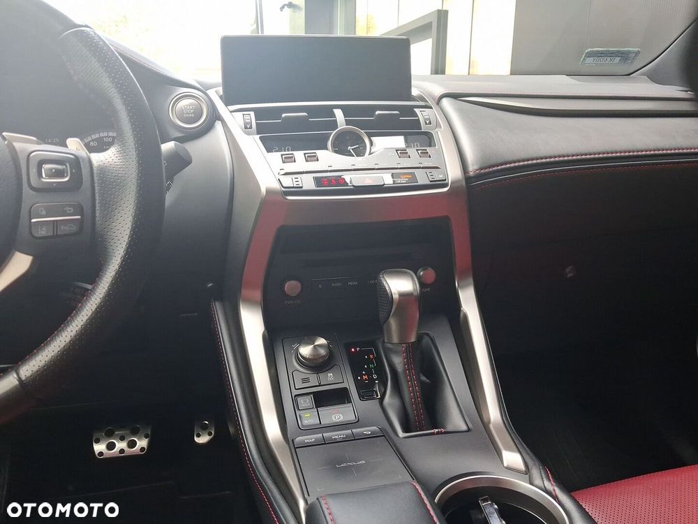 Lexus NX 300 GPF F Sport Edition AWD - 16