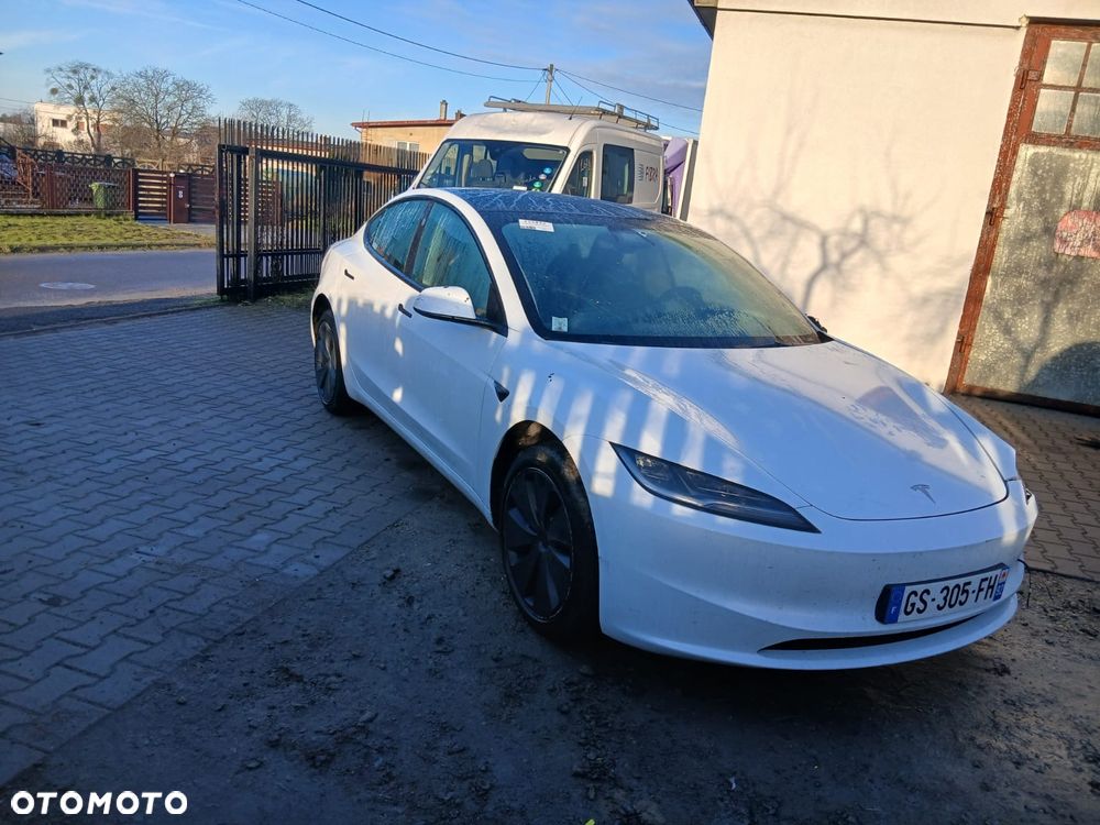 Tesla Model 3 RWD - 1