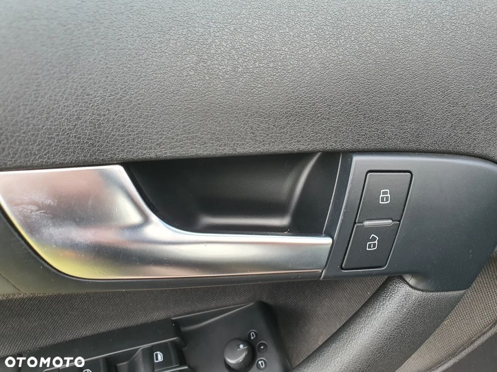 Audi A3 Sportback 2.0 TDI DPF Attraction - 19