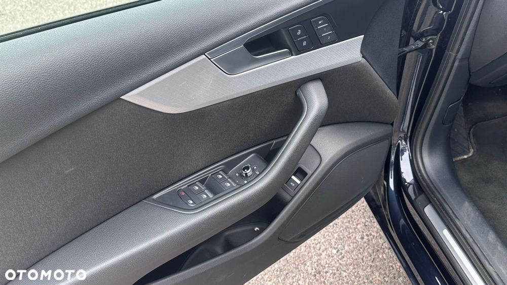 Audi A4 Avant 2.0 TDI S tronic - 14