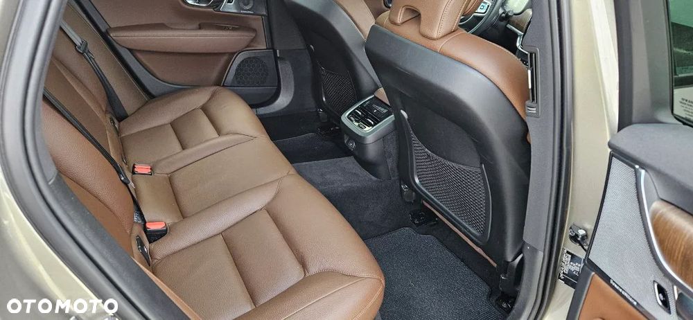 Volvo V90 Cross Country B4 D AWD Pro - 37