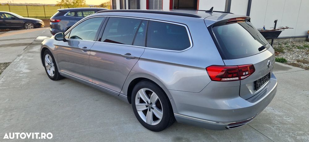 Volkswagen Passat - 6