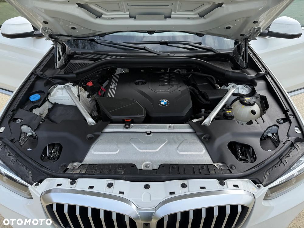 BMW X3 xDrive30i Luxury Line - 36