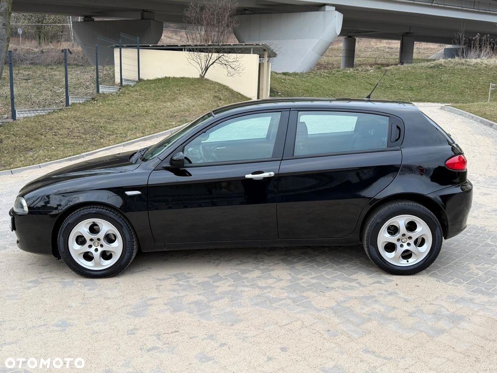 Alfa Romeo 147 1.6 Twin Spark 16V - 2