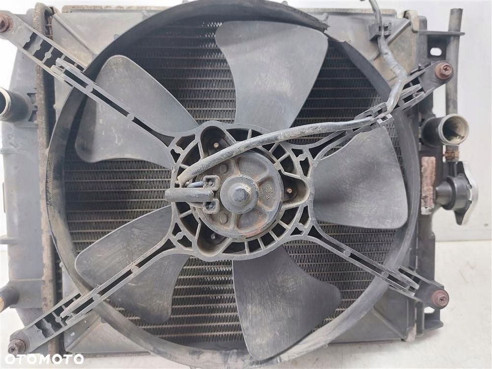 Chłodnica z wentylatorem Suzuki Swift III MK3 1.0B 55KM 1996-2004R NISSENS - 3