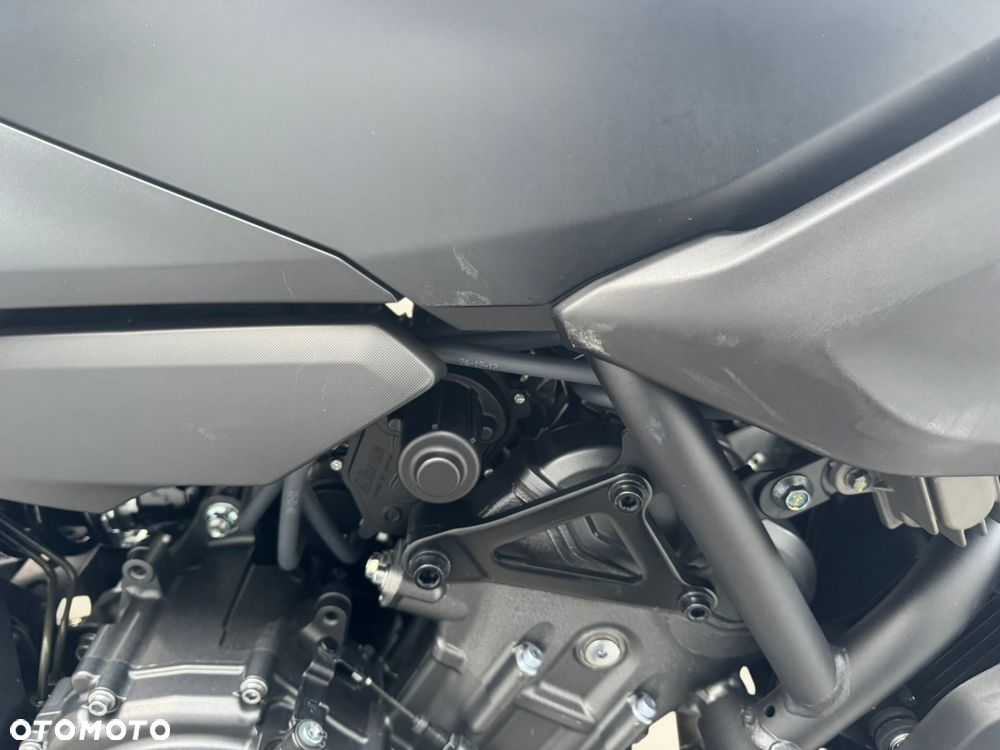 Yamaha MT - 16