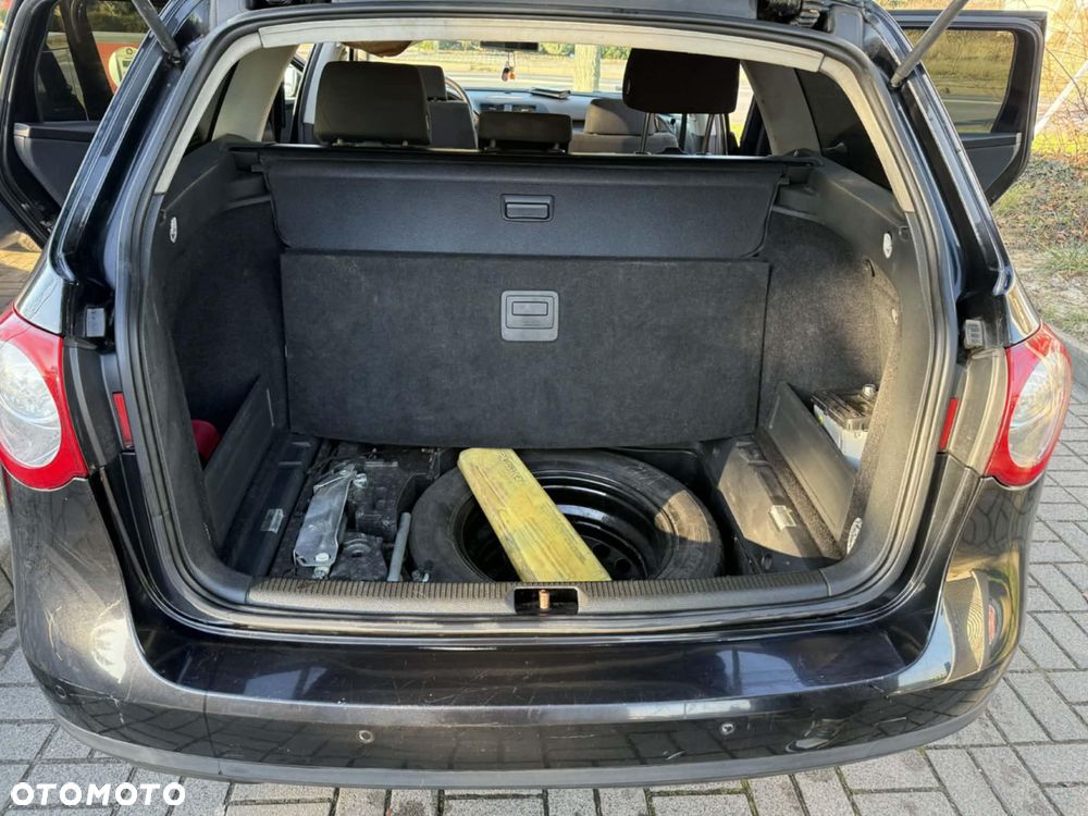 Volkswagen Passat - 18